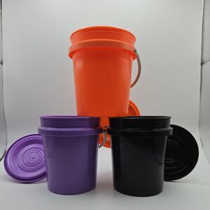 Viral Hyper Tough lot 3 Mini Halloween Buckets 0.4 Qt. Orange, Purple, Black lid